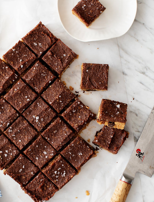Raw Peanut Butter Cookie Dough Superfood Bars
