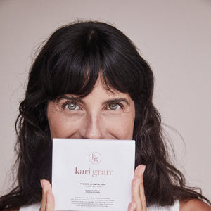 Kari Gran Mini Kit woman holding box